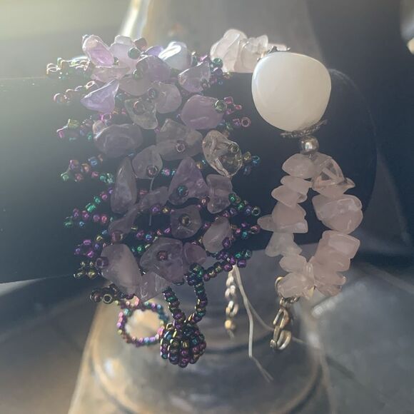 Beautiful Purple Beadwork Bracelets SET of 2, Unmarked - Picture 2 of 4